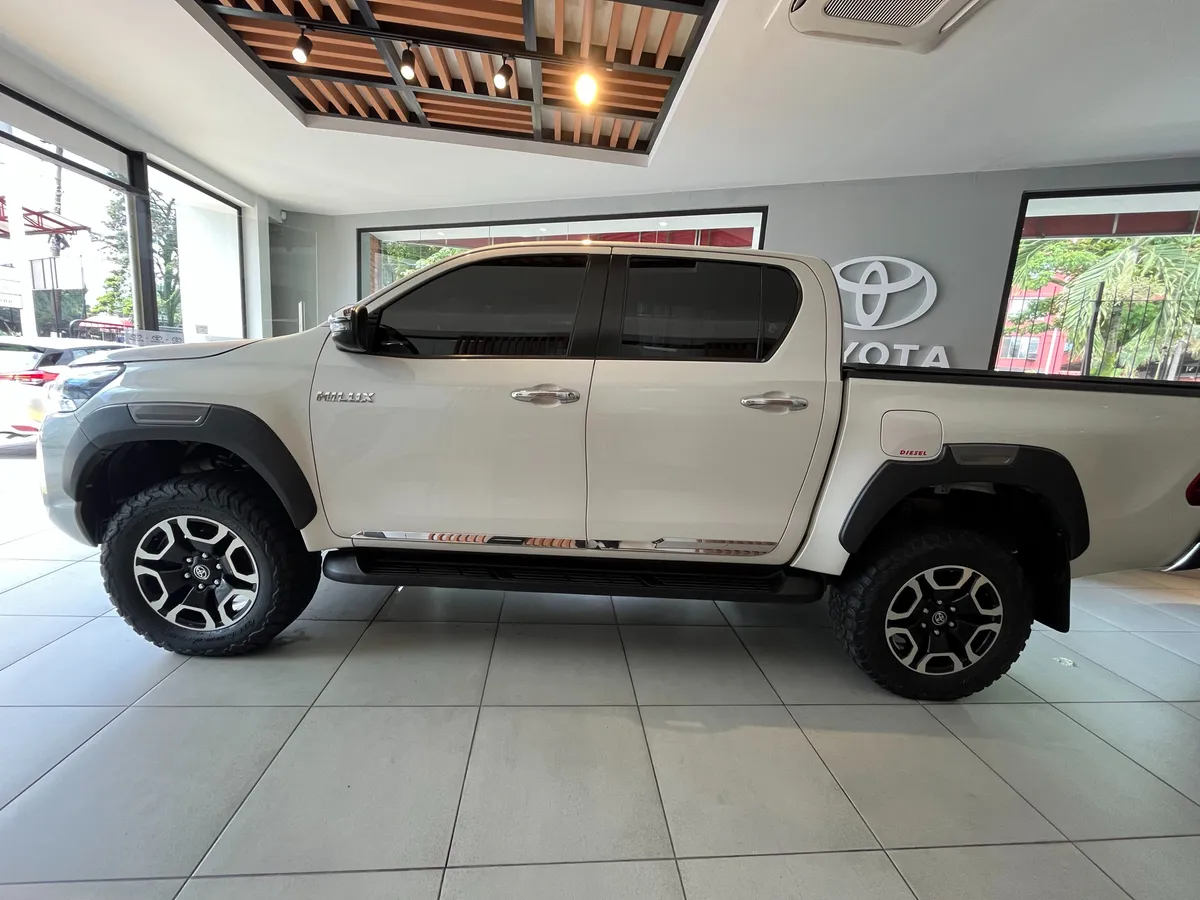 Toyota Hilux Srx 2.8l 4×4 2022