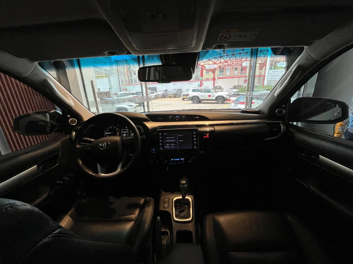 Toyota Hilux Srx 2.8l 4×4 2022