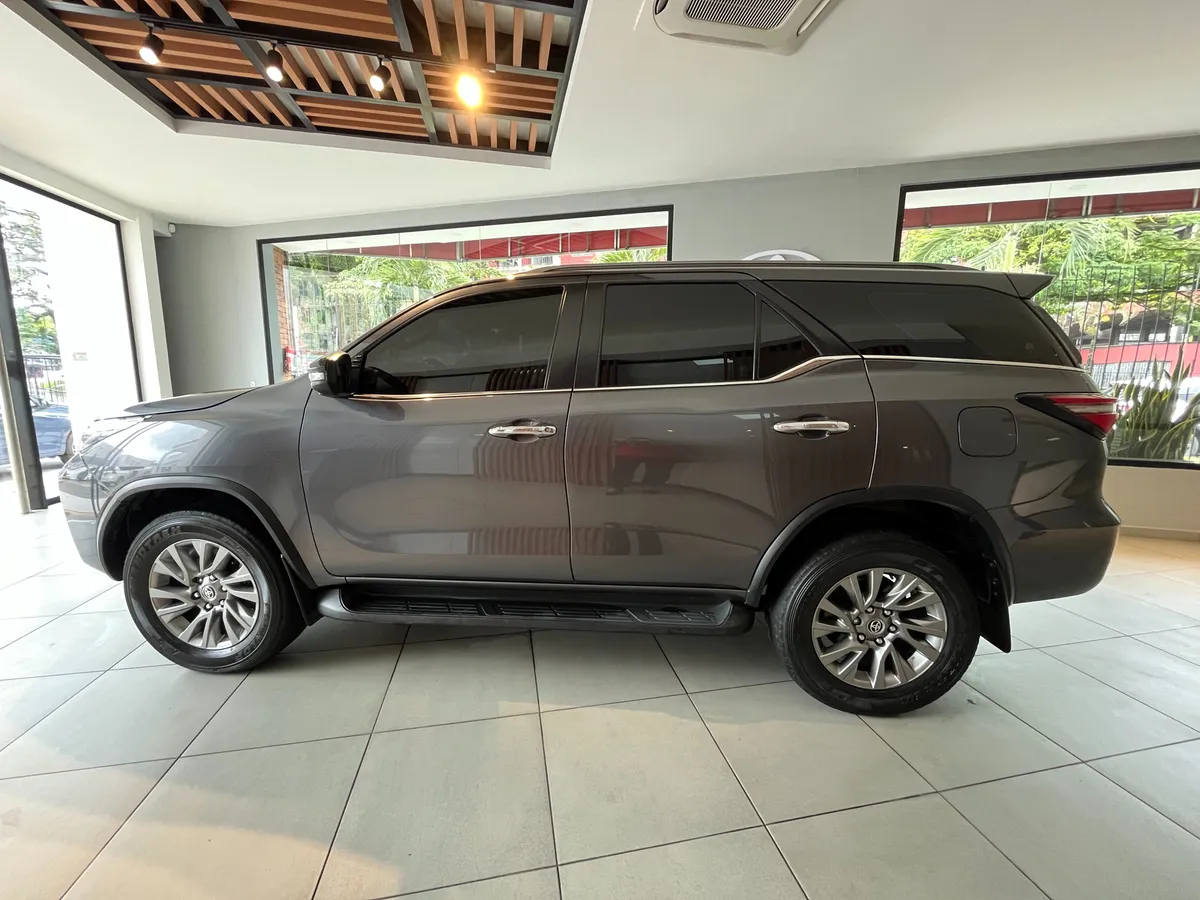 Toyota Fortuner Srv Diesel 4×2 2.4l 2022