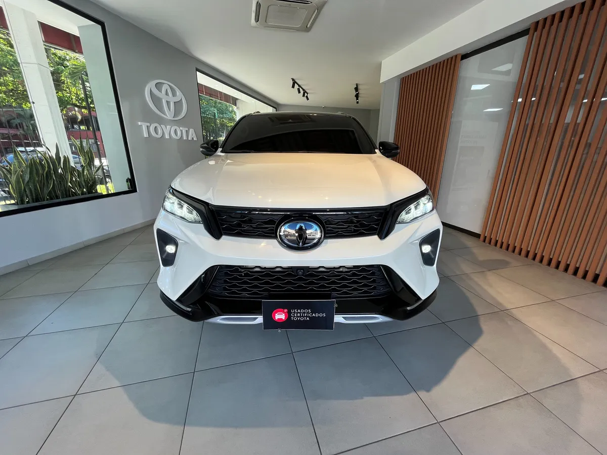 Toyota Fortuner Srx Diesel 4×4 2.8