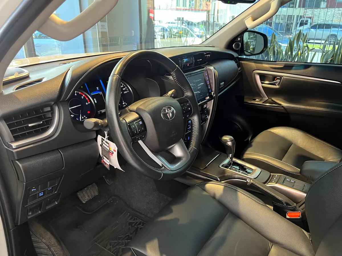 Toyota Fortuner Srx Diesel 4×4 2.8