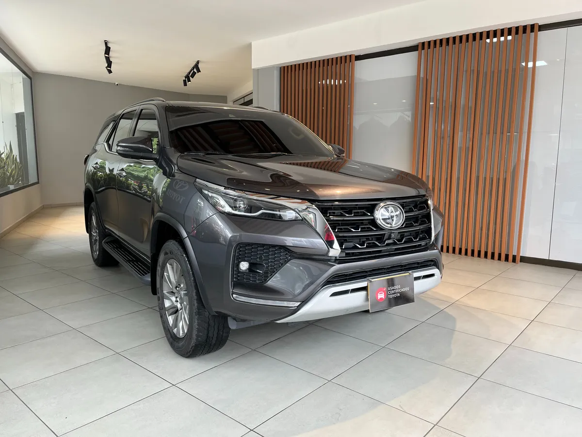 Toyota Fortuner Srv Diesel 4×2 2.4l 2022