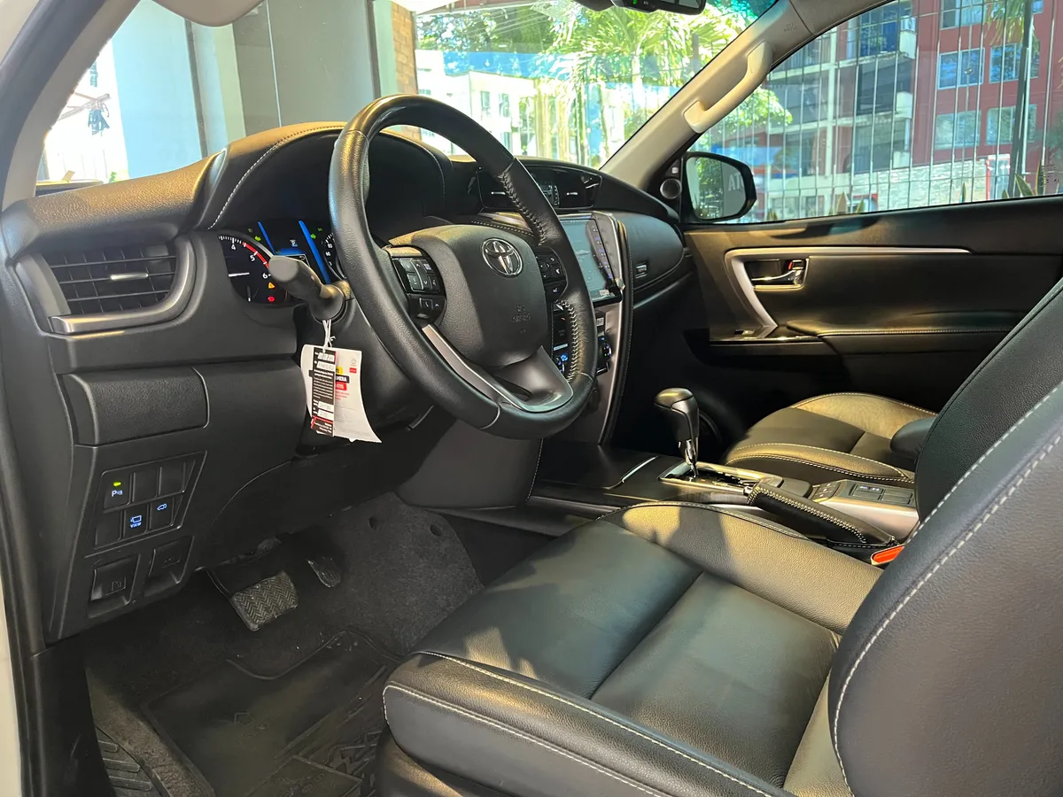Toyota Fortuner Srx Diesel 4×4 2.8