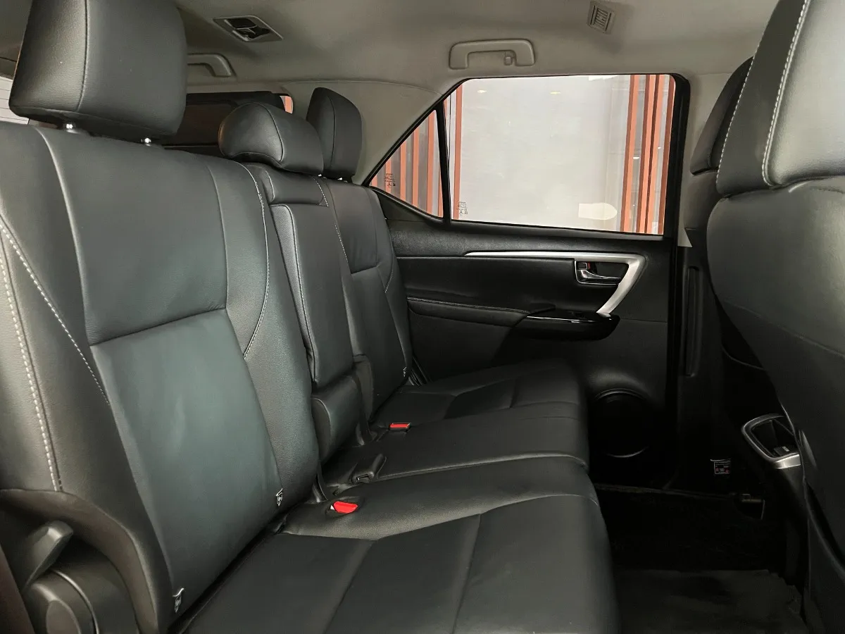 Toyota Fortuner Srv Diesel 4×2 2.4l 2022