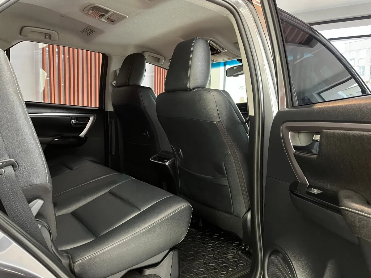 Toyota Fortuner Srv Diesel 4×2 2.4l 2022