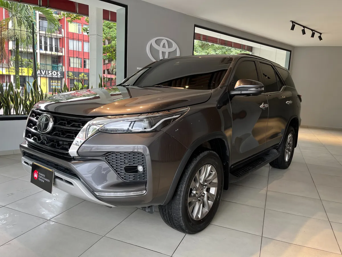 Toyota Fortuner Srv Diesel 4×2 2.4l 2022