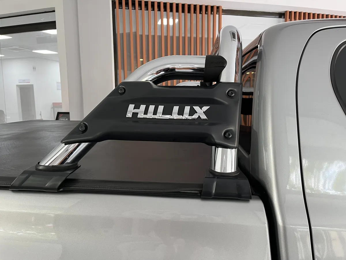 Toyota Hilux SRX 2.8L 4×4 Diesel