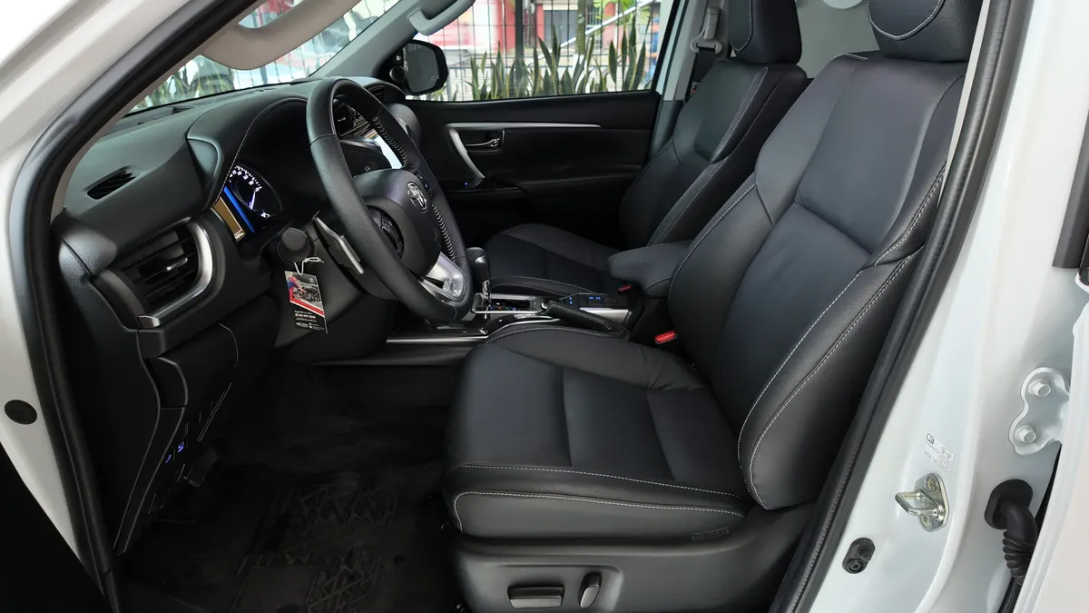 Toyota Fortuner SRV Diesel 4×4 2024