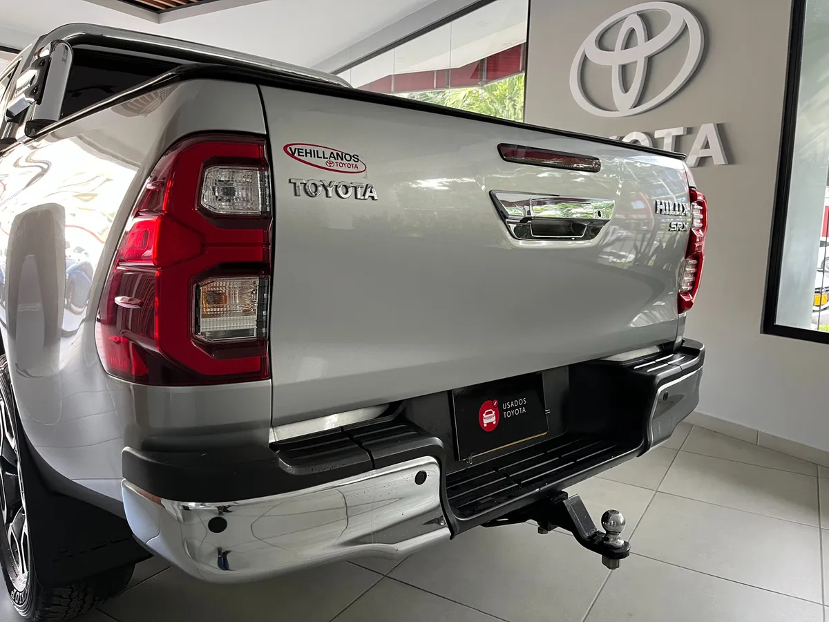 Toyota Hilux SRX 2.8L 4×4 Diesel