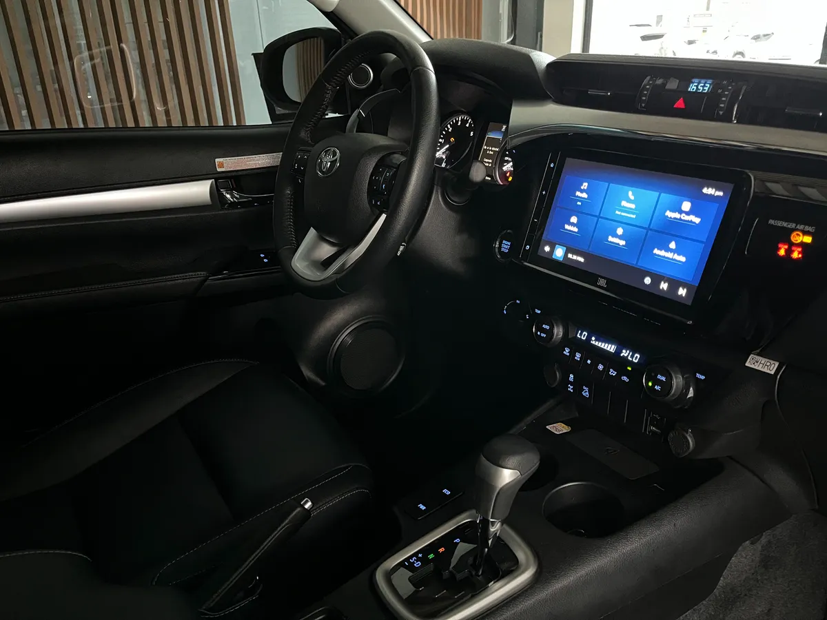 Toyota Hilux SRX 2.8L 4×4 Diesel