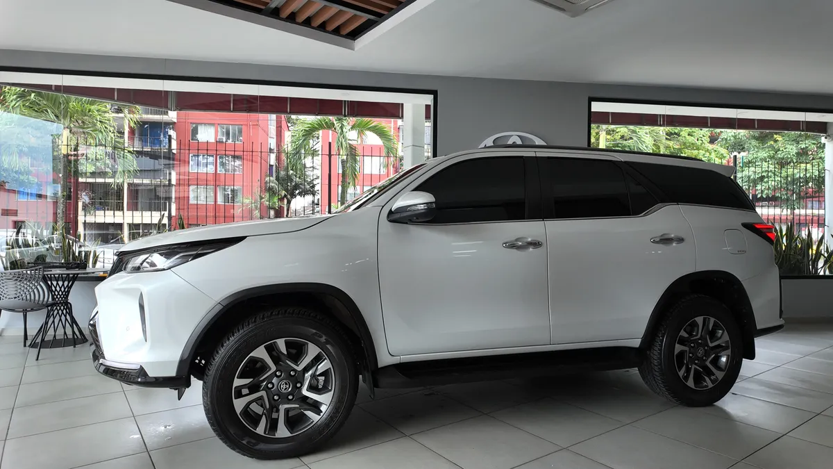 Toyota Fortuner SRV Diesel 4×4 2024