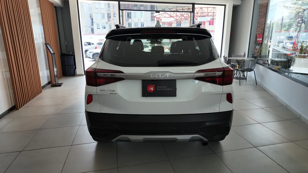 Kia Seltos 1.6l Vibrant At 2023
