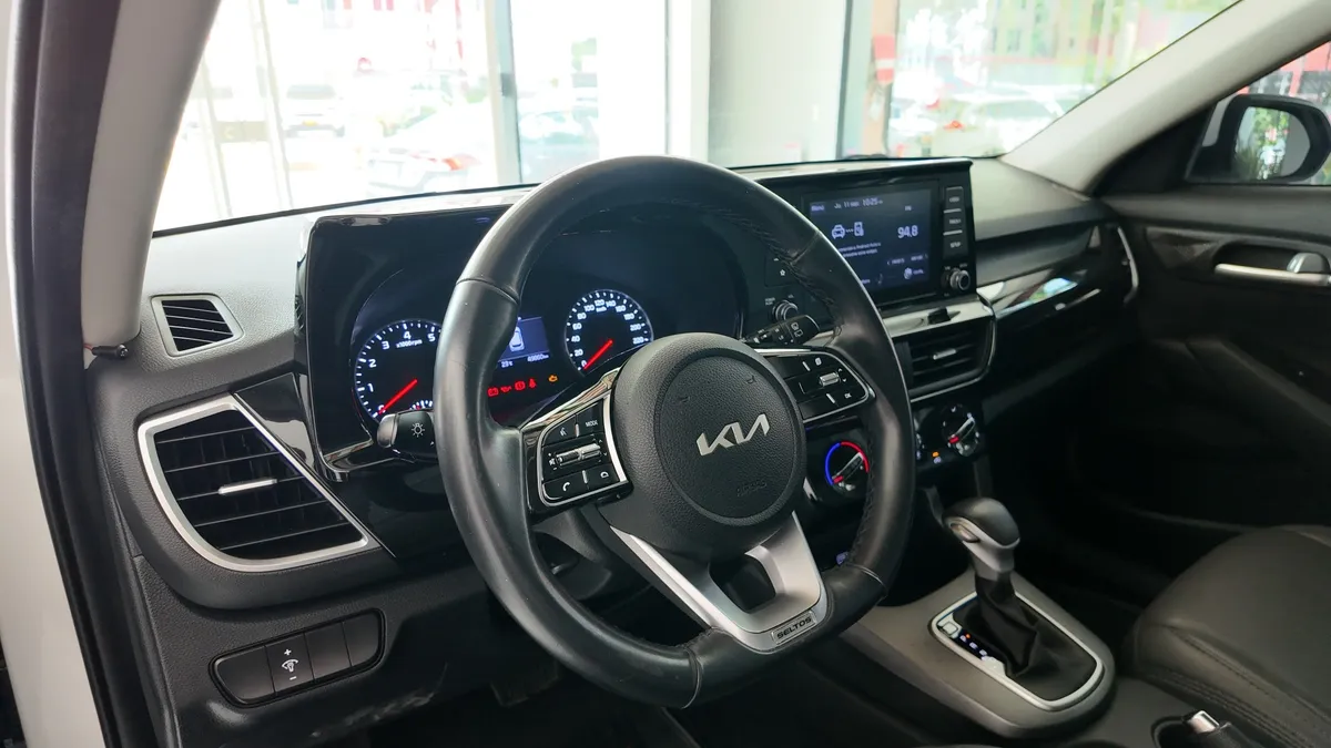 Kia Seltos 1.6l Vibrant At 2023