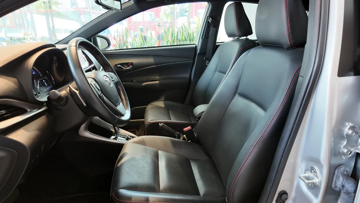 Toyota Yaris 1.5 Sport