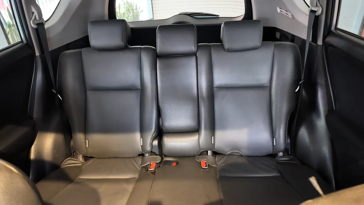 Toyota RAV4 2.0 Street