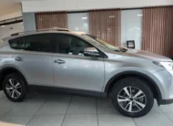 Toyota RAV4 2.0 Street