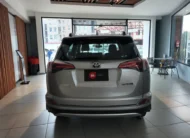 Toyota RAV4 2.0 Street