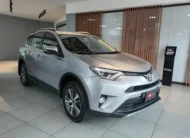 Toyota RAV4 2.0 Street