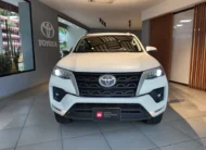 Toyota Fortuner Sr Diesel 2.4l 4×2 At