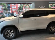 Toyota Fortuner Sr Diesel 2.4l 4×2 At