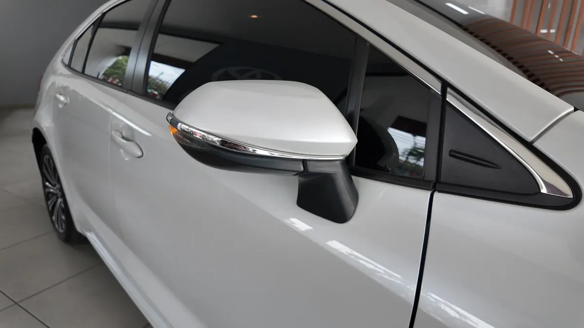 Toyota Corolla Sedan Seg 1.8 Hv At