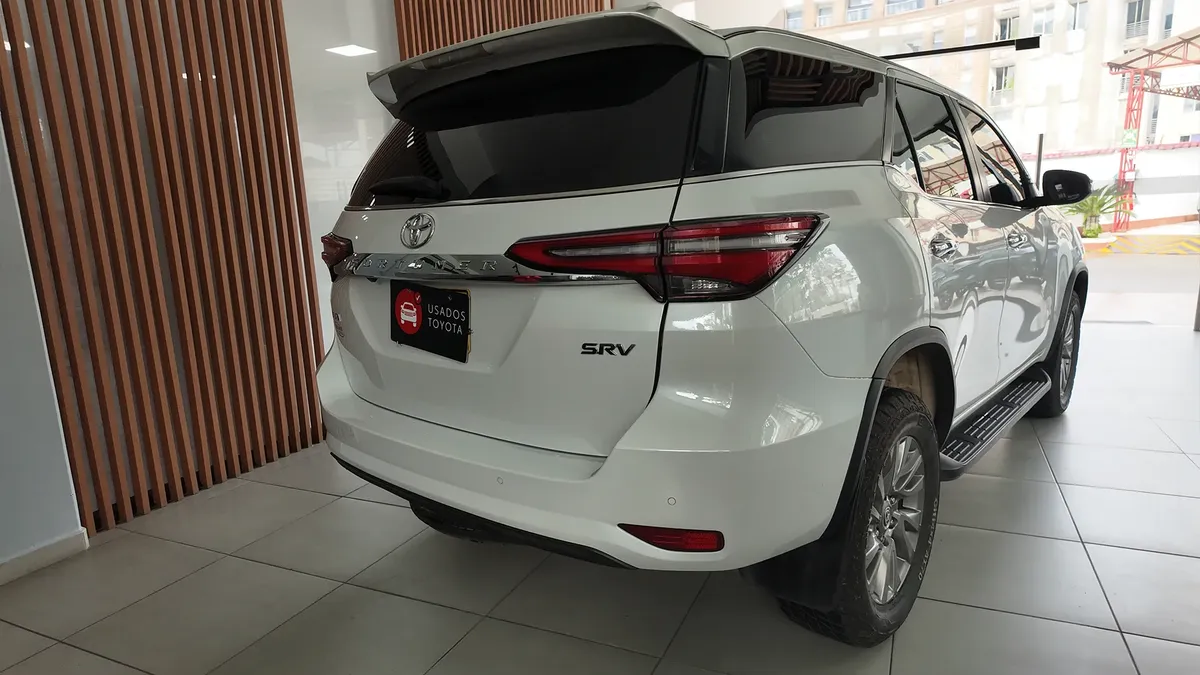Toyota Fortuner Srv 2023 2.4l 4×2 At