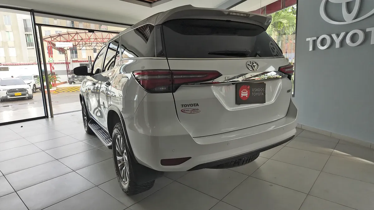 Toyota Fortuner Srv 2023 2.4l 4×2 At