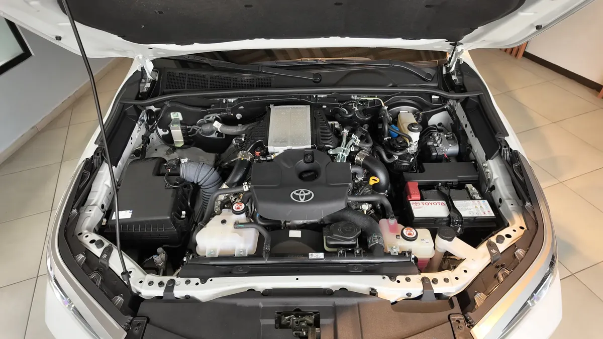 Toyota Fortuner Sr Diesel 2.8l 4×2 At 2025
