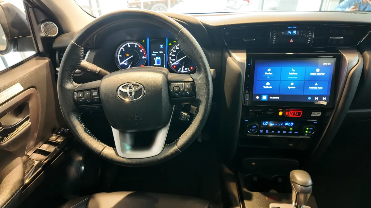 Toyota Fortuner Sr Diesel 2.8l 4×2 At 2025