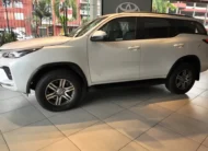 Toyota Fortuner Sr Diesel 2.8l 4×2 At 2025