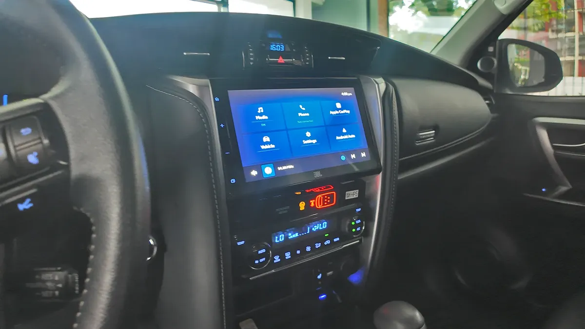 Toyota Fortuner Srv 2023 2.4l 4×2 At