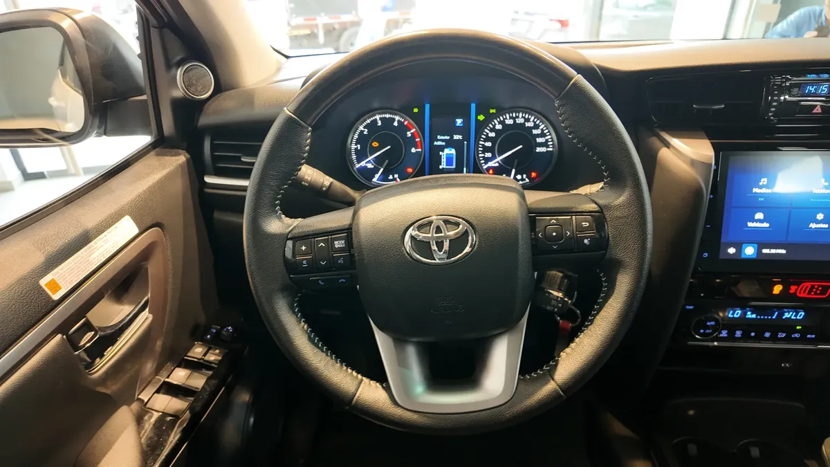 Toyota Fortuner Sr Diesel 2.8l 4×2 At 2025