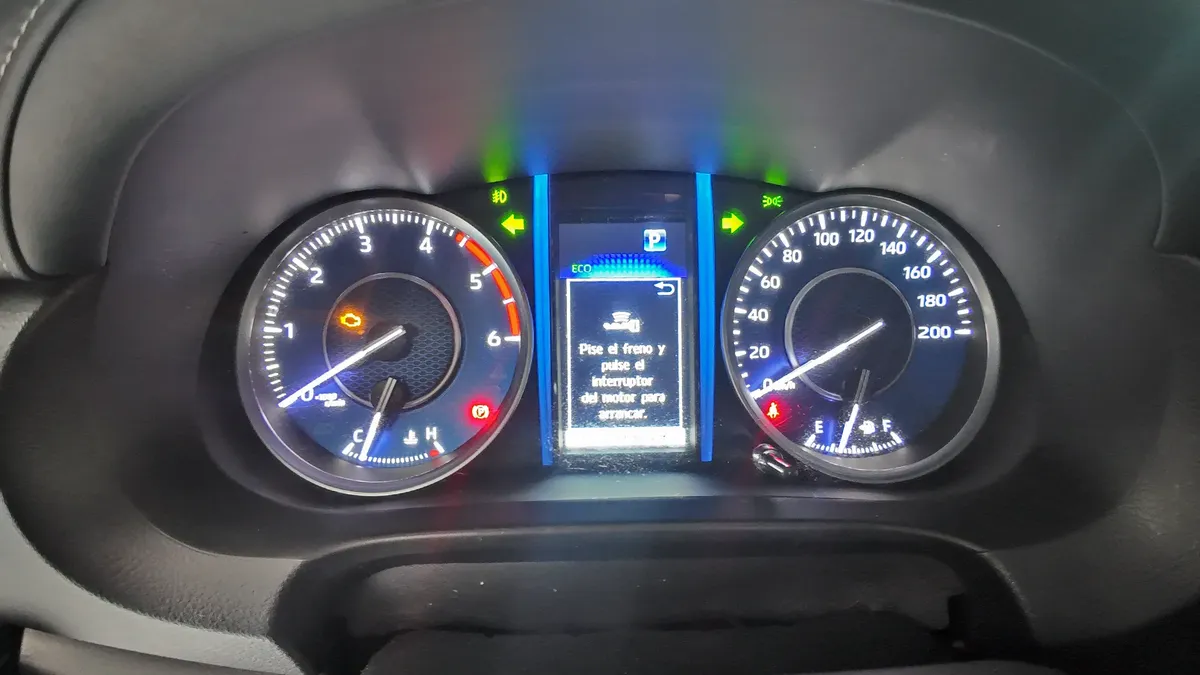 Toyota Fortuner Srv 2023 2.4l 4×2 At