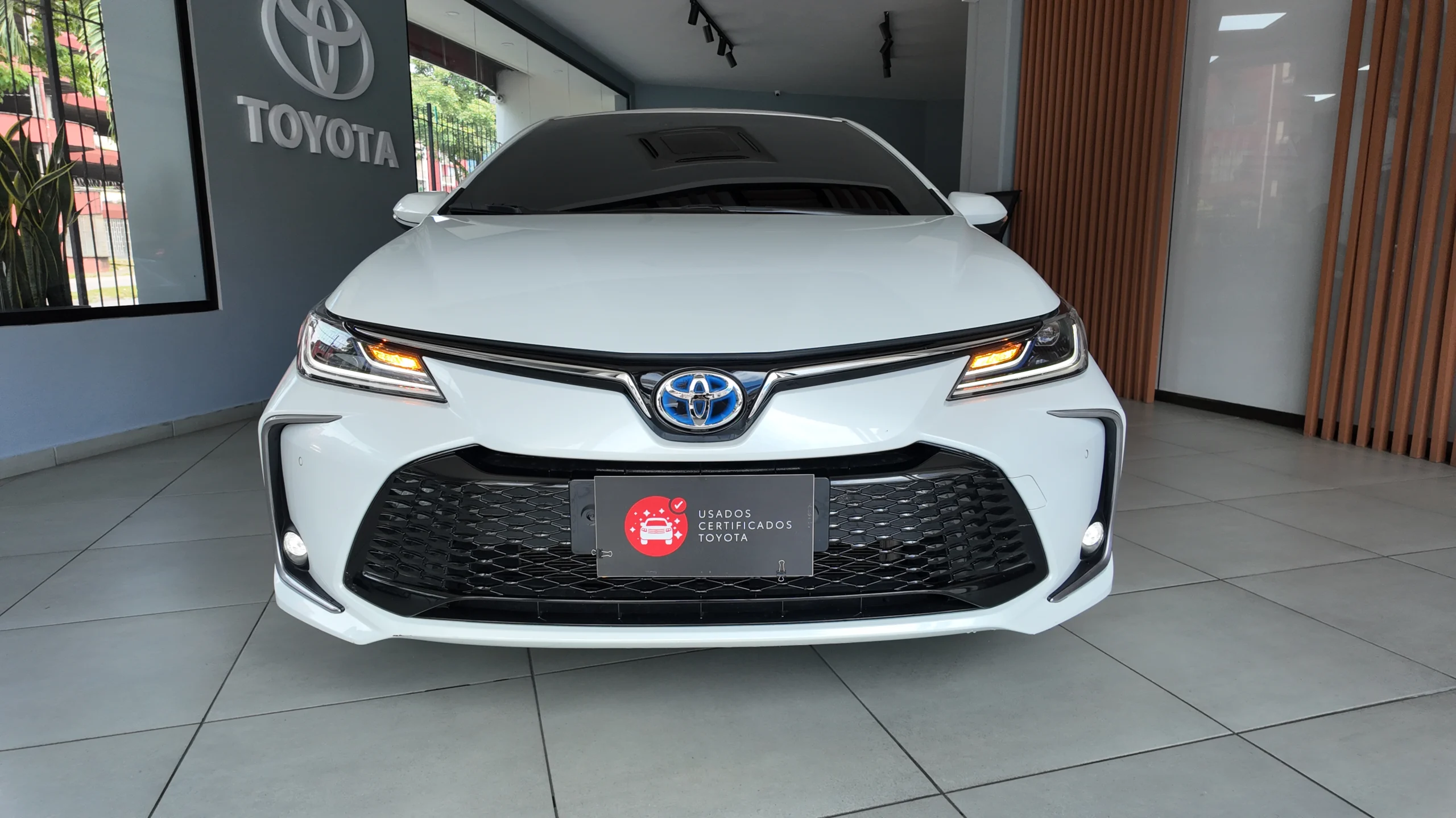 Toyota Corolla Xei Hev 2026 1.8l 4×2 At
