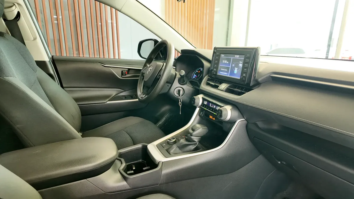 Toyota Rav4 Le 2022 2.5l 4×4 At