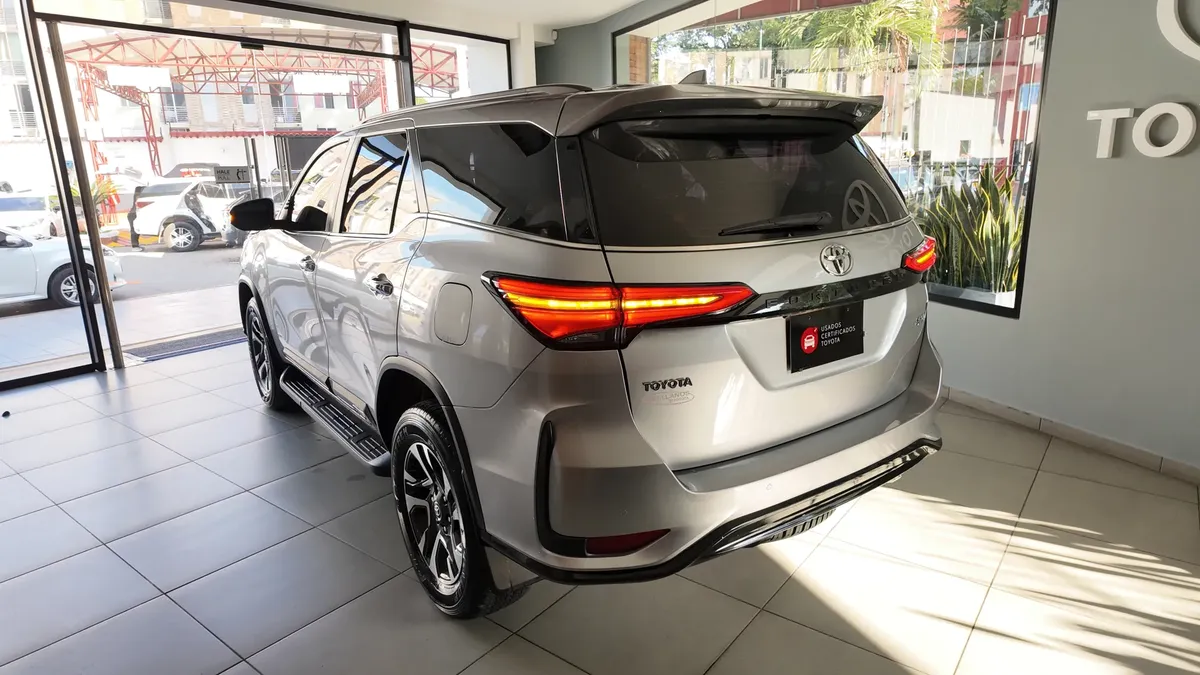 Toyota Fortuner Srv 2024 2.8l 4×4 At