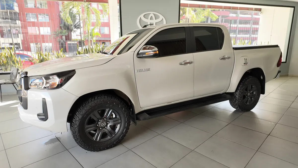 Toyota Hilux Srv 2021 2.4l 4×4 At