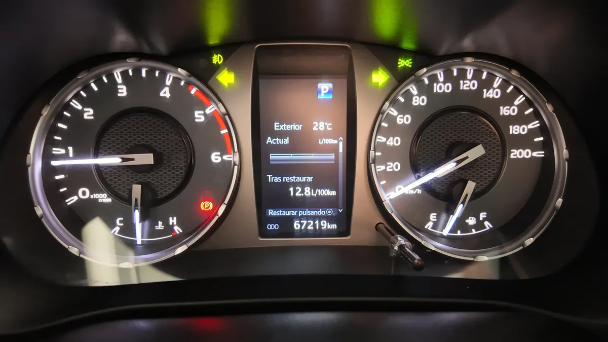 Toyota Hilux Srx 2023 2.8l 4×4 At
