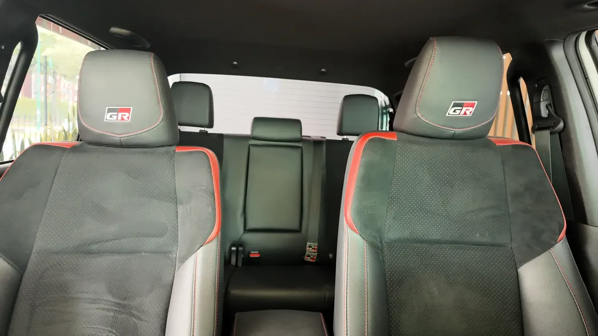 Toyota Hilux Gr-s 2024 2.8 4×4 At