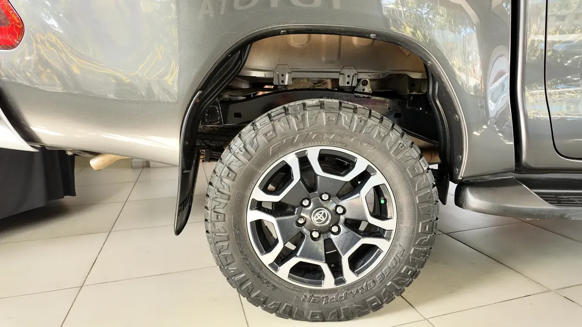 Toyota Hilux Srx 2023 2.8l 4×4 At