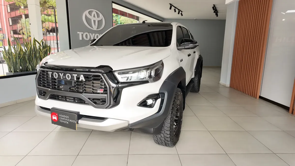 Toyota Hilux Gr-s 2024 2.8 4×4 At