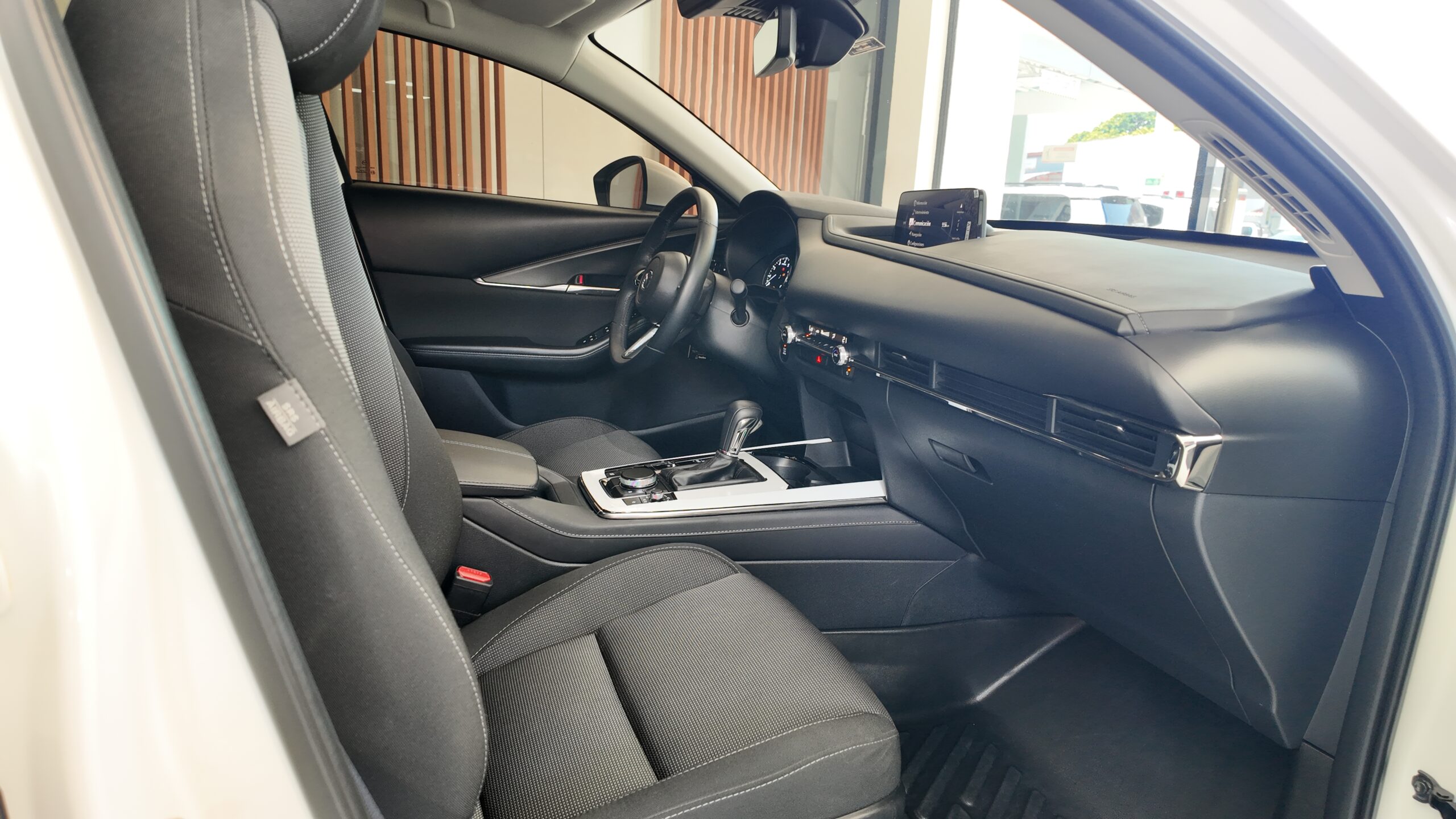 MAZDA CX-30 TOURING HIBRIDO 2027 2.0L 4X2 AT